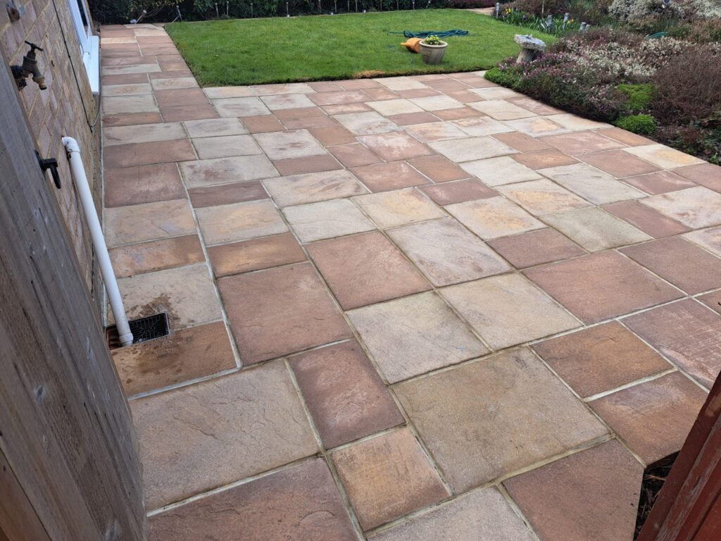 Exterior Cleaning & Driveway Restoration